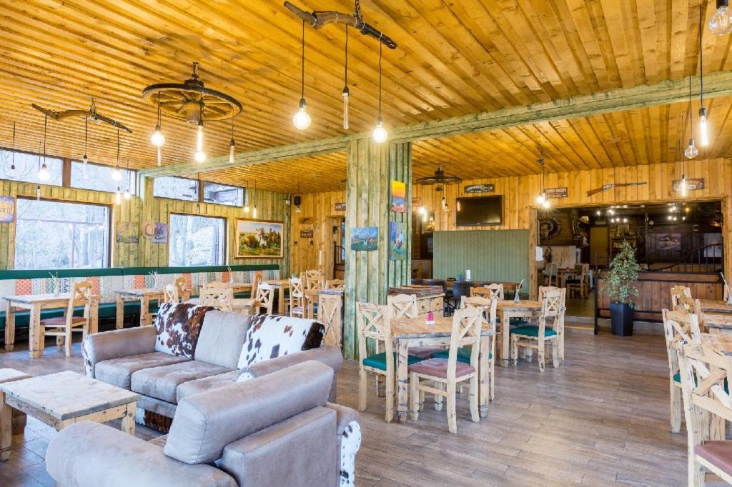 מלון Rîşnov Maggie'S Ranch מראה חיצוני תמונה